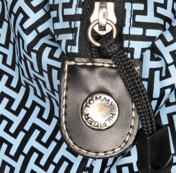 Tommy Hilfiger Monogram Black and Blue Vinyl Shoulderbag 12" x 7" x 5" - Picture 4 of 8